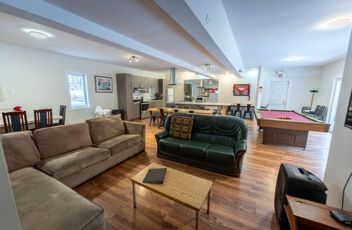 Sainte-Sophie-d'Halifax Ski Chalet | Très spacieux chalet des Vallons et Billard
