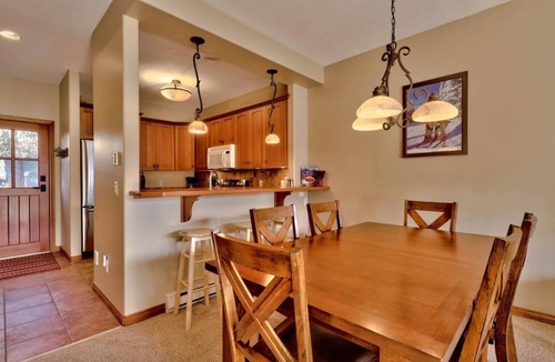 Sun Peaks House | Trail's Edge 56 - 2 bedrooms + 2 1/2 bath townhomes