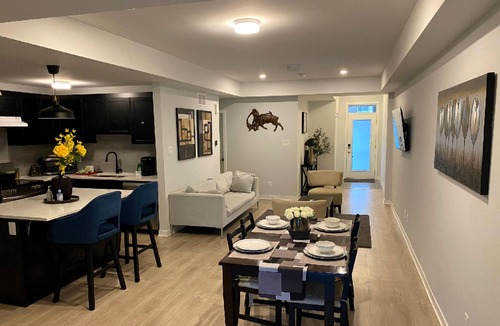 Ottawa Division House | Tranquil Abode