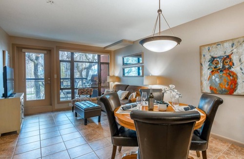 South Pandosy Apartment | Tranquil Apartment Overlooking Creek #244