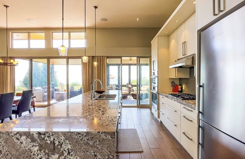 Central Huron House | Tranquil Oasis - 3 King Beds, *Lakeview Hot Tub* - Private Lake Access