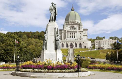 Laval House | Tranquille Discret Privé