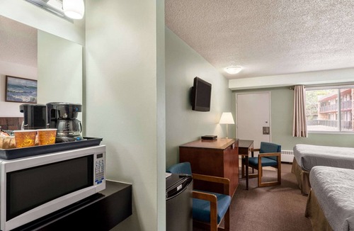 Swift Current Hotel | Travelodge by Wyndham Swift Current