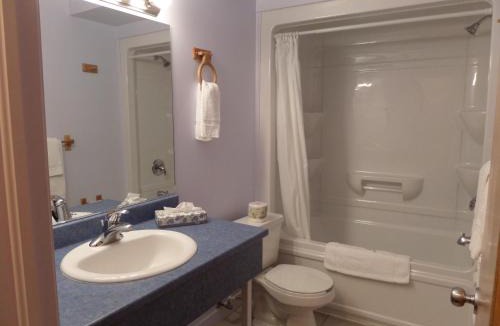 Port Elgin Hotel | Travelodge by Wyndham Port Elgin