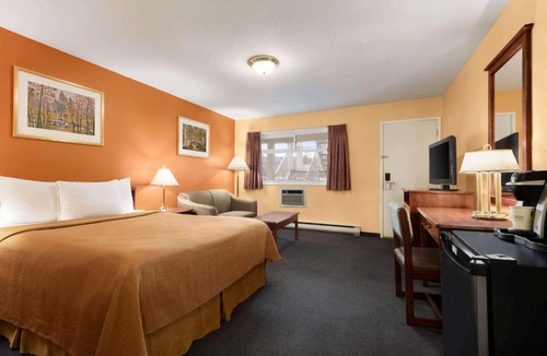 Quesnel Hotel | Travelodge by Wyndham Quesnel BC