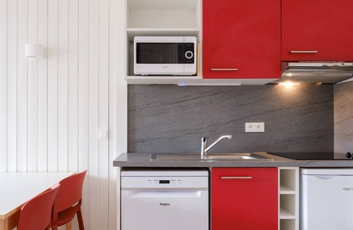 Reberty Apartment | travelski home select - Résidence Les Lys - Studio 3 personnes vue pistes B
