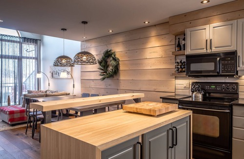 Mont-Tremblant House | Tremblant Condo 405 Ski In/ski out