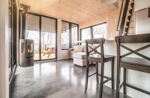 Lac Beauport Ski Chalet | Tricera - Panoramic View near Quebec City