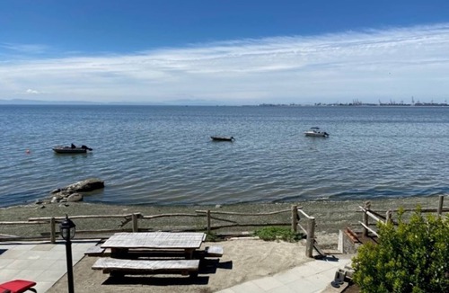 Delta Cottage | Tsawwassen Beach Cottage