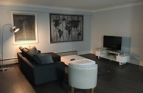 Fairview Apartment | Twelve Oaks By Marquee Vancouver