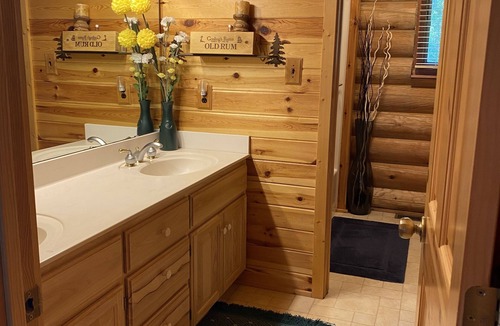 Sioux Narrows Nestor Falls Bed & Breakfast | Twin Oaks Lodge on the Lake of the Woods