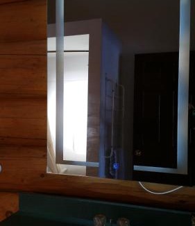 Valemount Hotel | Twin Peaks Resort