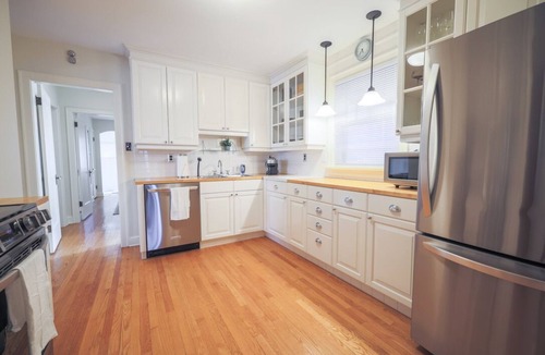 Mission District Condo | Two-Bedroom Inner-City Heritage Home With Contemporary Furnishings and Parking