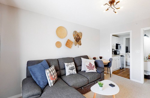 Big White Ski Resort Condo | Two-condo oasis with ski-in/ski-out access, mountain views, hot tub