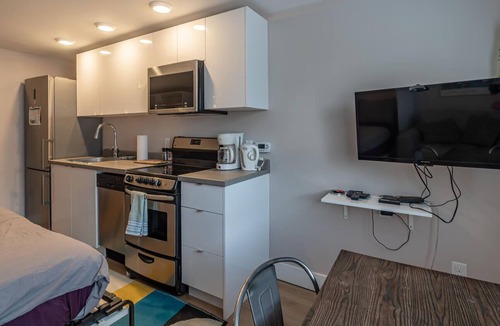 Dartmouth Apartment | Ultimate relaxation awaits.