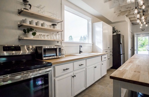 Port George Cottage | Ultra Private Oceanfront Cottage with Sunset Views