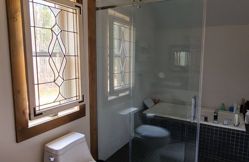 Val-des-Bois Bed & Breakfast | Un endroit pour se détendre, jouer et rêver! /A place to relax, play & dream!