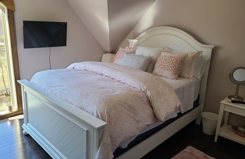 Val-des-Bois Bed & Breakfast | Un endroit pour se détendre, jouer et rêver! / A place to relax, play & dream!