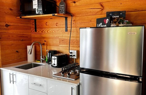 Parry Sound House | Unique 1-Bedroom Eco Log Cabin in Parry Sound #106