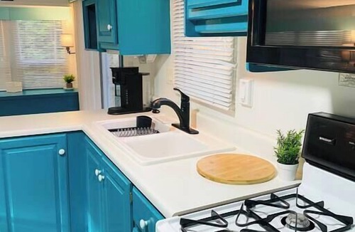 Miller Lake House | Unique "Shipwreck" Glamping RV I Near Grotto
