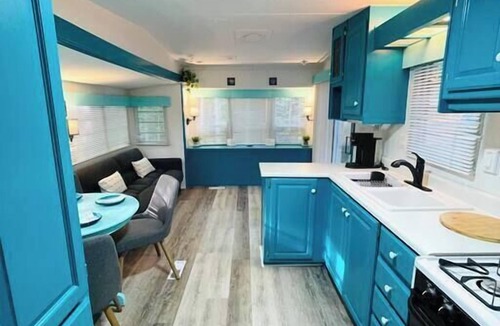 Miller Lake House | Unique "Shipwreck" Glamping RV I Near Grotto