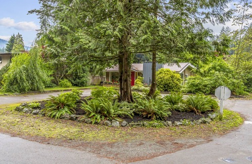 Cultus Lake Cabin | Updated Cabin At Cultus Lake That Is Ideal For A Family Vacation.