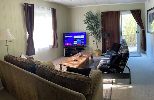 Sylvan Lake Cottage | Upper Cottage Suite in Sylvan Lake - 2 Bedroom, sleeps 2 Adults