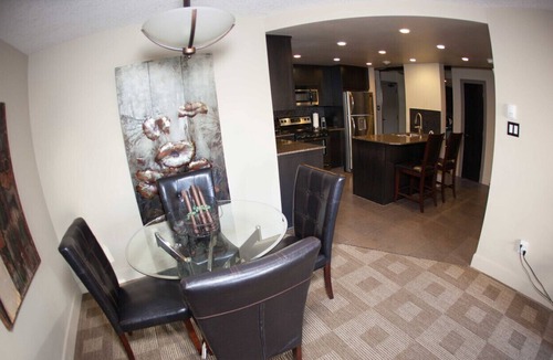 Connaught Condo | Uptown 1D01- 1 Bedroom + Den - Calgary, Alberta