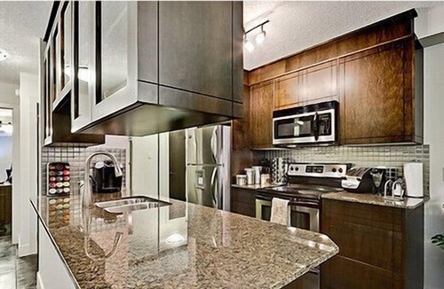 Connaught Apartment | Uptown 1D03 - 1 Bedroom + Den - Calgary, Alberta