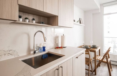 Surrey Apartment | Urban Nest in Surrey - Studio