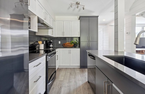 Collingwood House | Vacation Inn Townhomes
