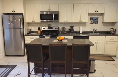West Kelowna Estates House | Vacation Oasis in West Kelowna - License # 9623