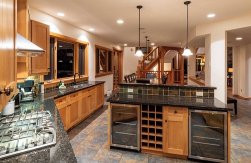 Golden Ski Chalet | Valleyview Chalet: 5-bedroom luxury mountain homen