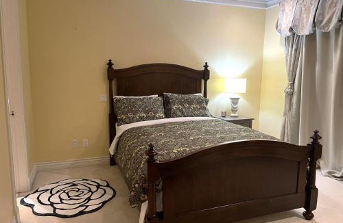 Kerrisdale House | Van Nest near YVR UBC Downtown