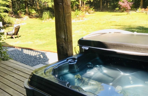 Juan de Fuca Electoral Area House | Vancouver Island West Coast Peaceful & Private