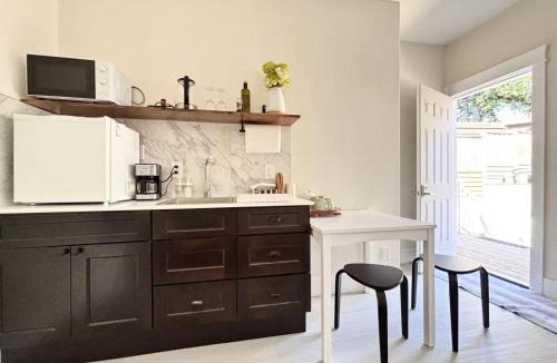 Fraserview House | Vancouver Mini Suite