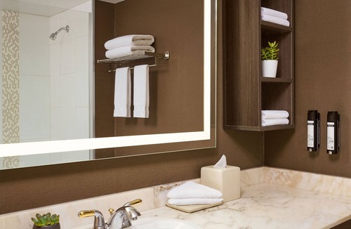 Whyte ave Hotel | Varscona Hotel on Whyte