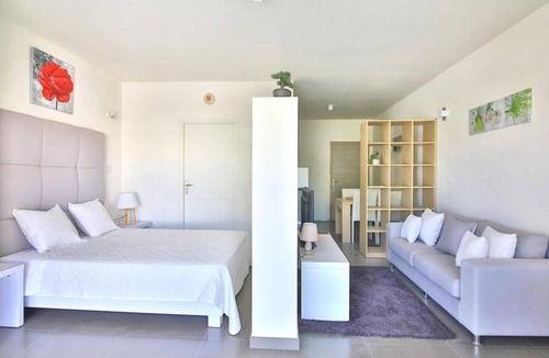 Rigaud Cabin | Very nice apartment ideally located between Ottawa and Montreal