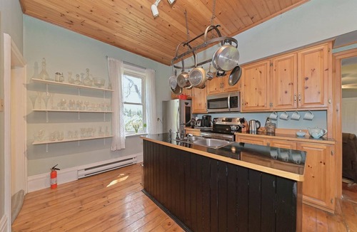 Clearview Other | Victorian Style Farmhouse in the Quiet Countryside