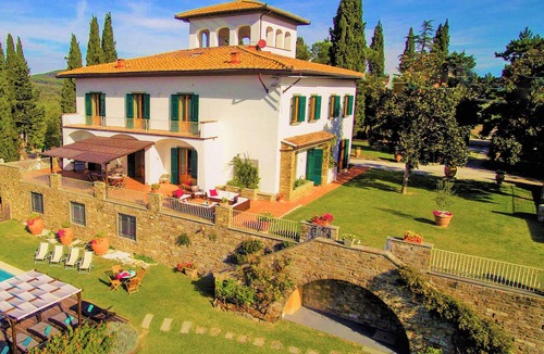 San Casciano in Val di Pesa Villa | "Villa Torre in Chianti" Vrbo Vacation Rental of the Year 2026- 8 bedrooms A/C