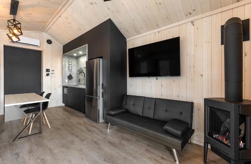 Saint Ferreol les Neiges Ski Chalet | Villéa Nature & Nordique Spa