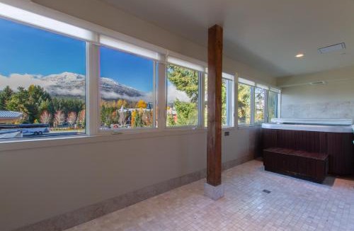 Whistler Village Apartment | Village Gate House by Whiski Jack