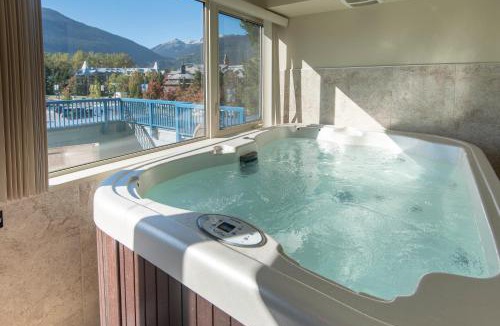 Whistler Village Apartment | Village Gate House by Whiski Jack