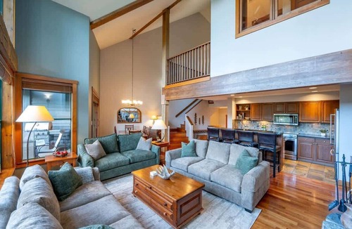 Whistler Village House | Village Townhome with Hot Tub, Patio, BBQ, Air Con