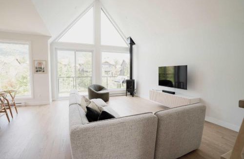 Beaupre Ski Chalet | Villas Perspectives Spa and Mountain