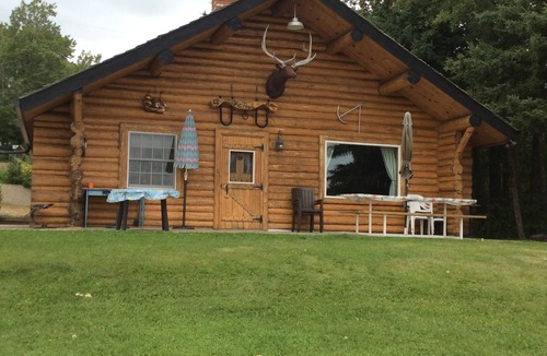 St. Paul House | Vincent Log Cabin