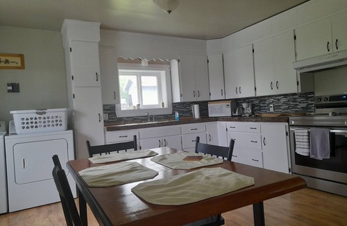 Lower Blomidon House | Visit the beautiful Annapolis Valley of Nova Scotia at Blomidon Vacation Rentals