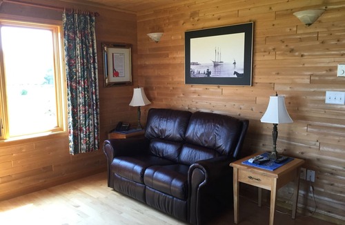 West Quaco House | Wake Up to the World’s Highest Tides – A Private Fundy Beachfront Retreat
