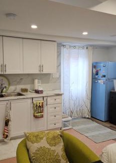 Lincoln Apartment | Walk out Basement