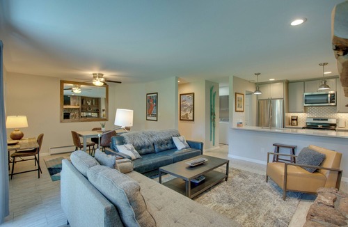 Avon Condo | Walk to Beaver Creek Shuttle! Avon Condo w/Deck